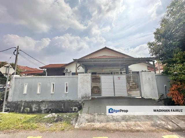 Taman Dato Hormat, Telok Panglima Garang