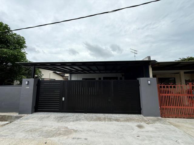 Taman Daya Bunga Ros 1 Storey Semi d House For Sale Renovate