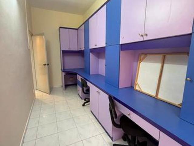 Taman Daya Double Storey 4 Bed Partial furnished Mount Asutin Ciq