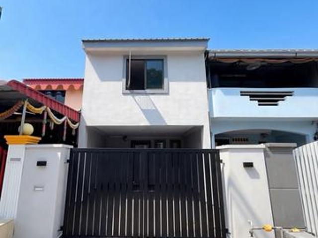 Taman Daya Double Storey Terrace House 3bed Renovated Johor Bahru