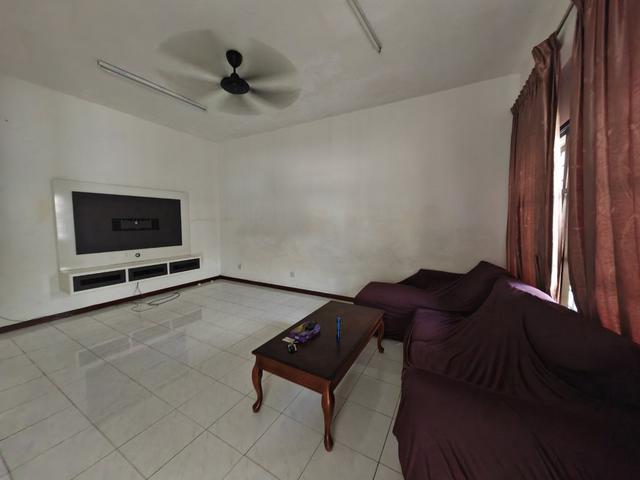 Taman daya Double storey terrace house Good condition