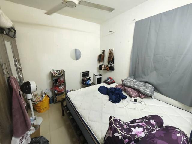 Taman Daya Flat Block 4