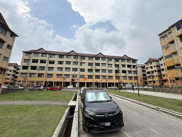 Taman Daya Jalan Nibong 28 Low Cost Flat High Floor Renovate For Sale