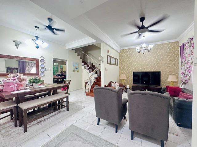 Taman Daya Jalan Nibong Double Storey Renovated Extended East Unit