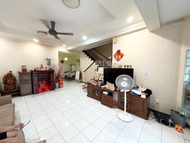 Taman Daya Jalan Rumbia Double Storey Terrace House for Sale