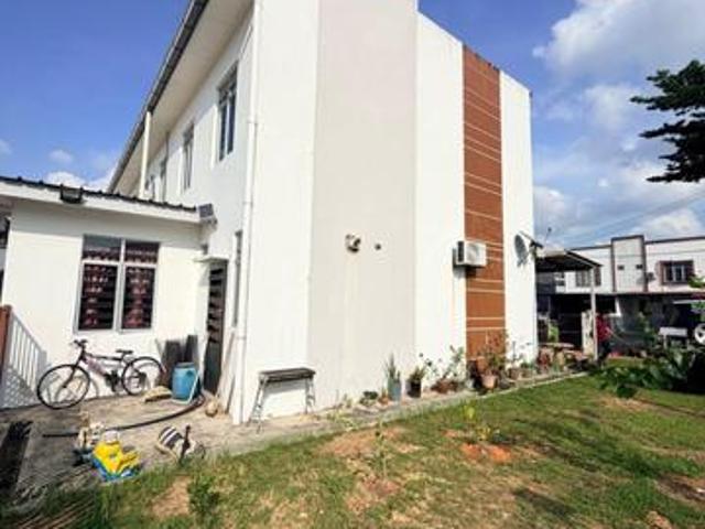 Taman Daya Jln Pinang Corner Lot Terrace Big Size Below Market 3bed