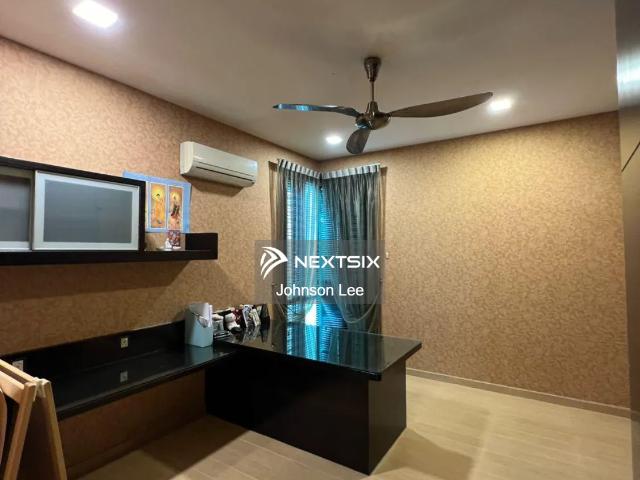 Taman Daya shop for sale