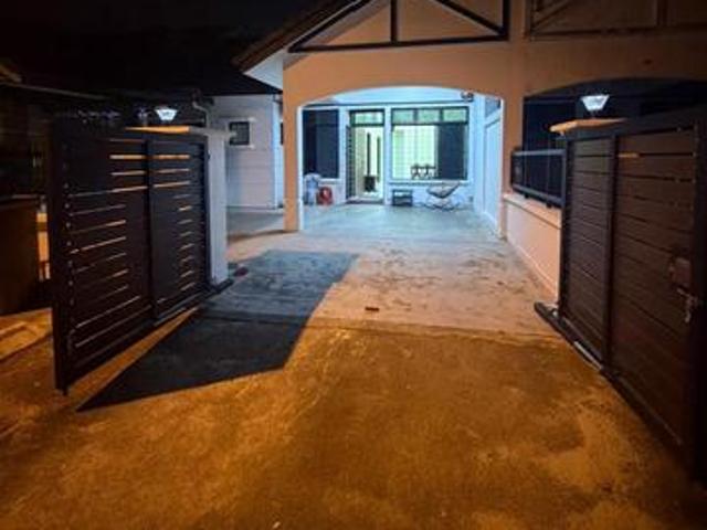 Taman Daya Single Storey House For Rent