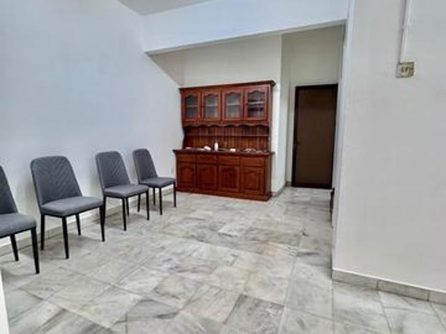 Taman DayaJln Pinang Double Storey House For Rent