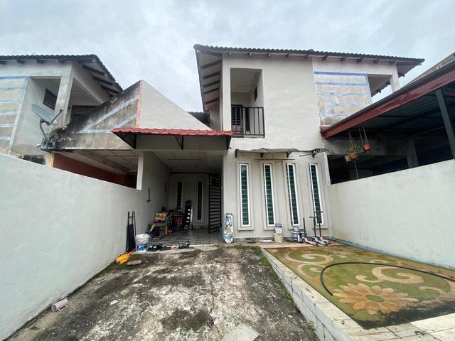 Taman Desa Melor Senawang Double Storey House 1100 Sqft