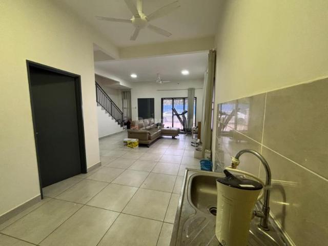 TAMAN DESA NILAM DOUBLE STOREY TERRACE HOUSE FOR RENTAL AT MERU