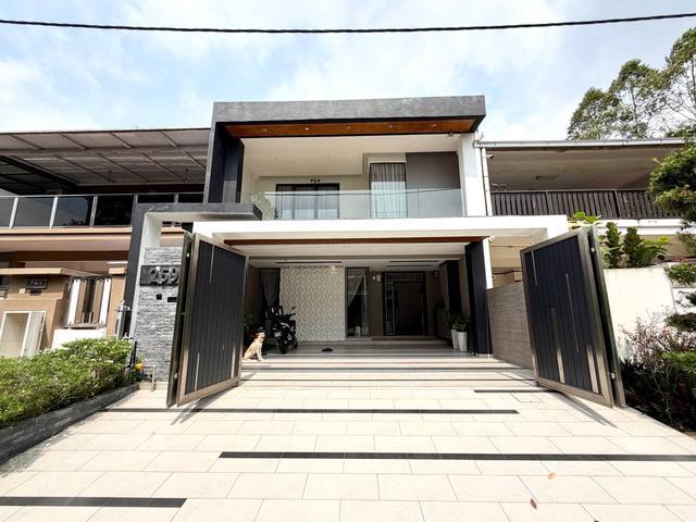 Taman Desa Baiduri Kulai Renovated Freehold Gated Guarded