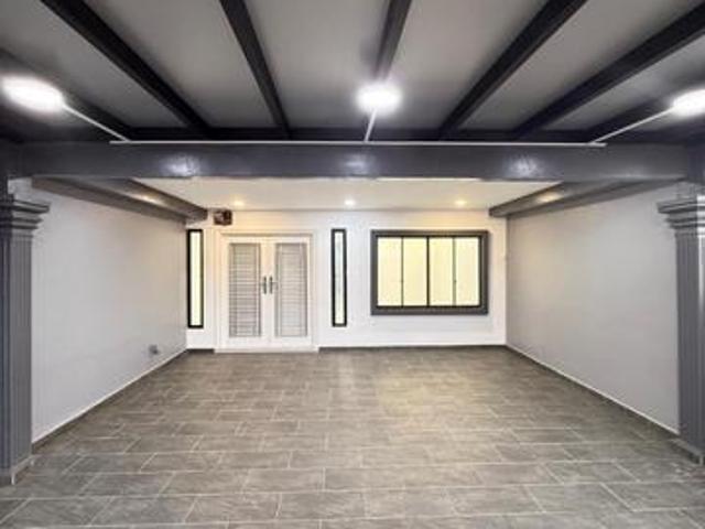 Taman Desa Jaya Jalan Permatang Double Storey ner Cemerlang Austin