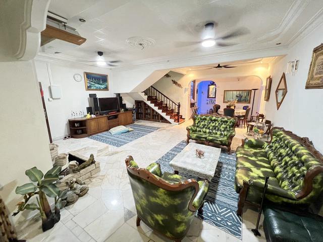 TAMAN DESA JAYA TEBRAU Double Storey Terrace Near IKEA Hospital