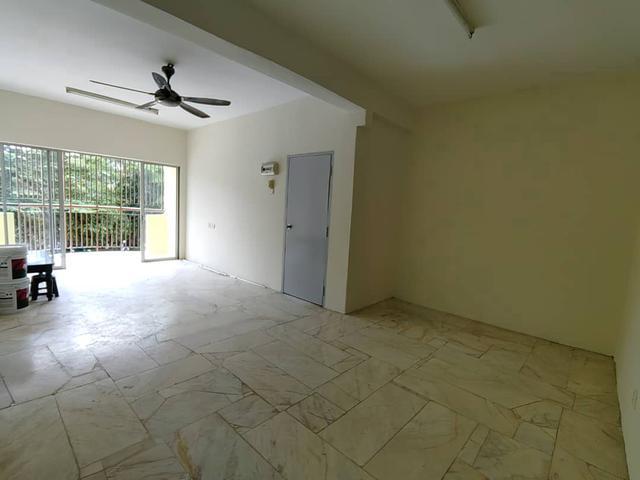 Taman Desa Kempas Apartment Low Floor Unblock View