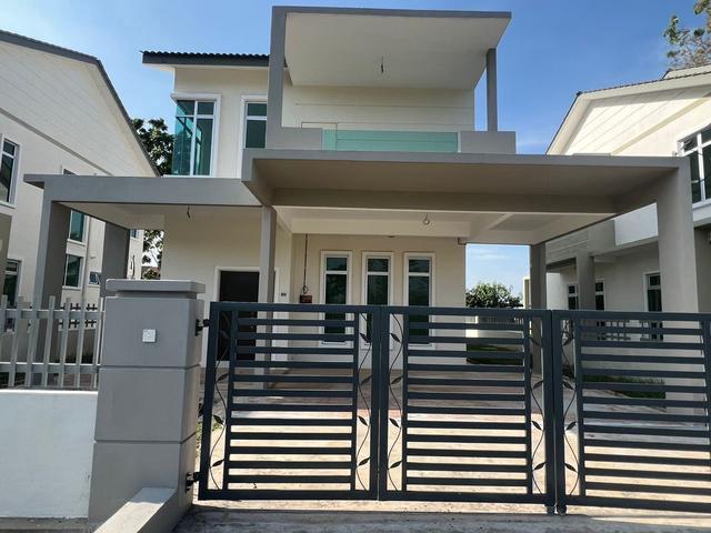 TAMAN DESA PUTRA BINTONG Banglo 2 Tingkat Freehold