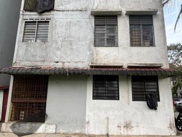 Taman Desa Rakyat Perdana Ground Floor Flat 3bed Pasir Gudang Johor