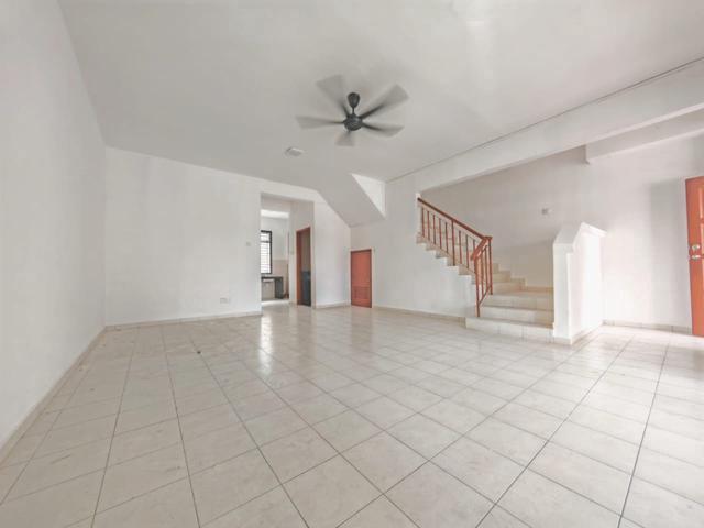 Taman Desa Tebrau Double Storey Jalan Harmonium Near Johor Jaya