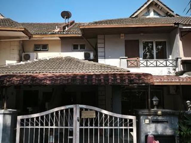 Taman Desaria House Petaling Jaya Sgor