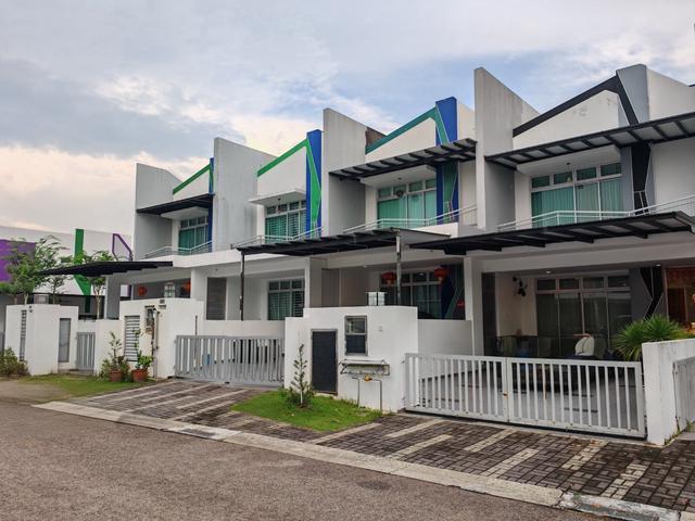 Taman Eco Cascadia Mount Austin Double Storey Terrace House