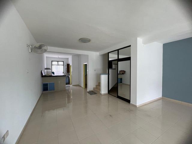 Taman Ehsan Jaya New Painting GG Renovated Ready