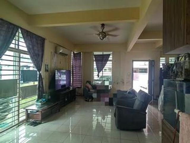 Taman Eramas 118 Corner House