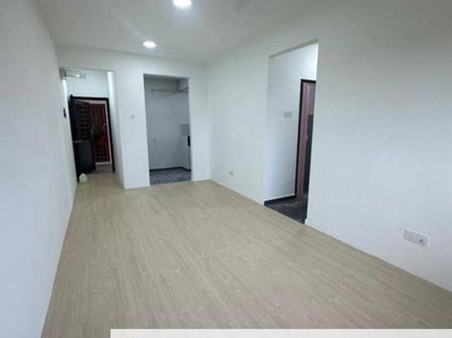 Taman Flora Heights Flat