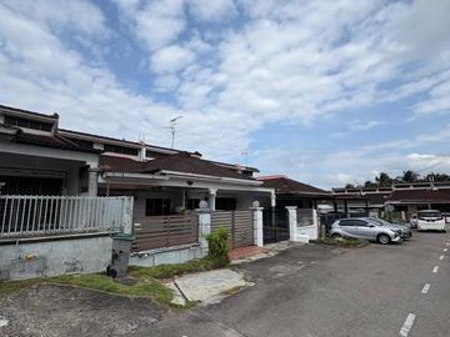 Taman Flora Heights 1 Storey House for SALE seri Alam Masai gudang