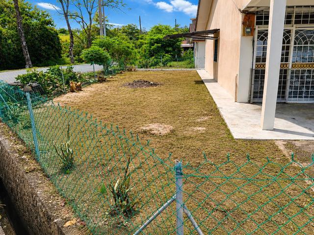 TAMAN GADONG JAYA Corner Lot Single Storeybasic unit untuk dijual