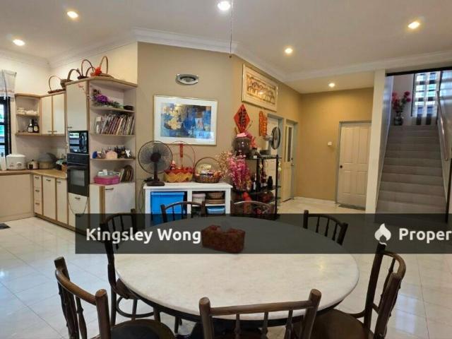 Taman Golf Ipoh Double Storey Bungalow Facing North Near Golf Club hospitals Schools