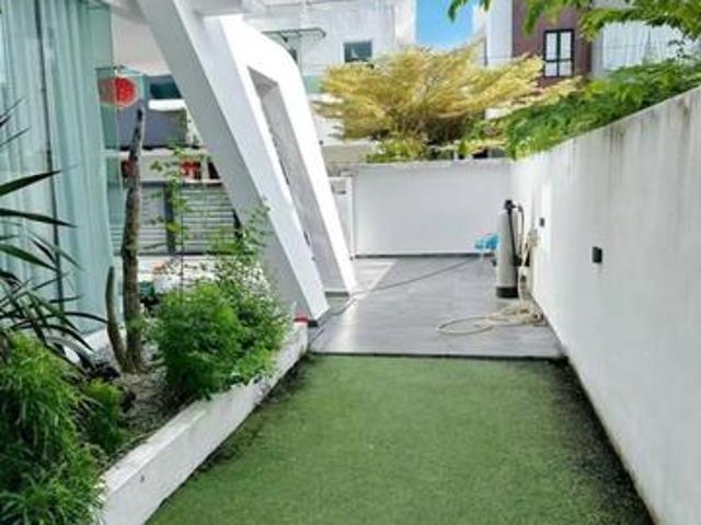Taman Gunung PerakAlor Setar25 Storey Semi D RenovatedFor Rent
