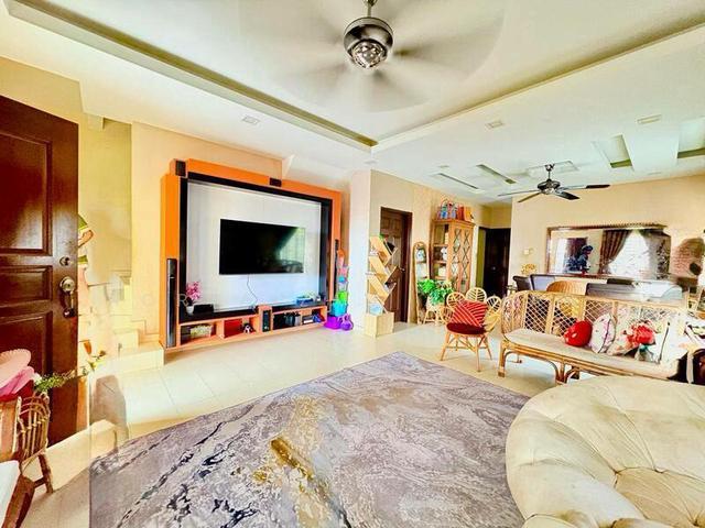 Taman Idaman Murni 2600sqft 2Storey Corner Lot Salak Tinggi