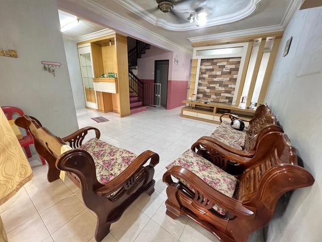 Taman Idaman spgAmpat 2 storey terrace