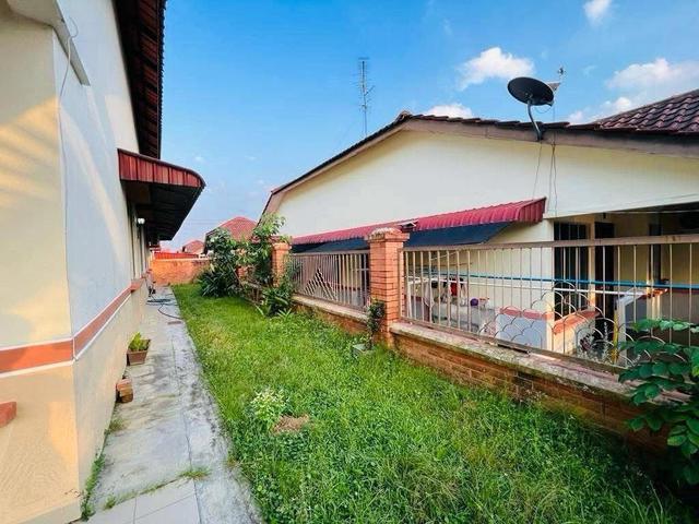 Taman Impian Emas Bukit Impian Single Storey Terrace House Good Cond