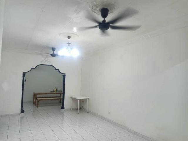 Taman Impian Jaya Senai 2 Storey House for RENT near Senai airport