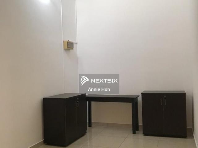 Taman Indah Landeh Double Storey Quadrant for Sale Selling: RM 278K Padawan, Batu 10 3 bedrooms 2 bathrooms Land size: 3.33 pts Renovated & ready move in condition