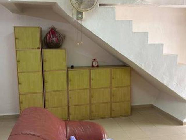 Taman indah pontian 2 storey lowcost fully reno full loan