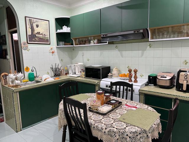 Taman Inderawasih 2 storey house renovated semi furnished Sunway Mall