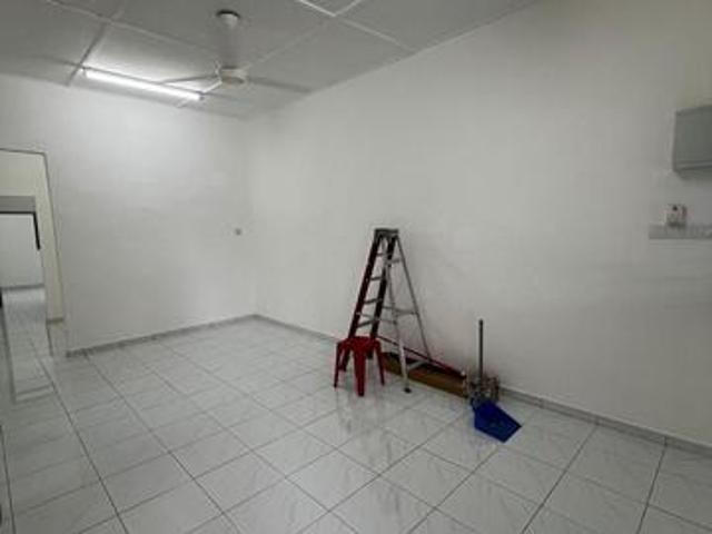 Taman Iskandar Single Storey Near Ciq GG Renovated