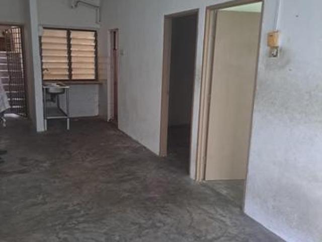 Taman Jade Flat Gelugor