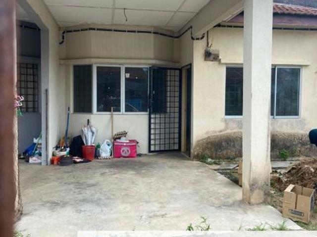 TAMAN JASIN HEIGHTS