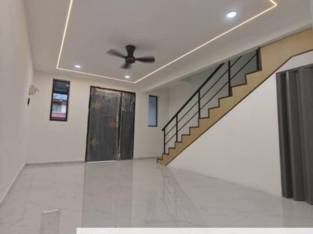 Taman Johor Jaya | 2 Storey Terrace | 14x55 | 3Bed 2Bath | Freehold | Non Bumi | Intermediate | Fully Renovated | Fully Extended Approved Plan