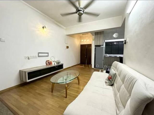 Taman Jelutong Apartment Strategic Location Fully Reno Furnished