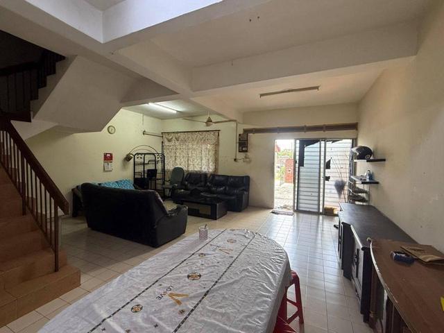 Taman Johor Jaya Anggerik Double Storey Full loan pelangi abad Molek