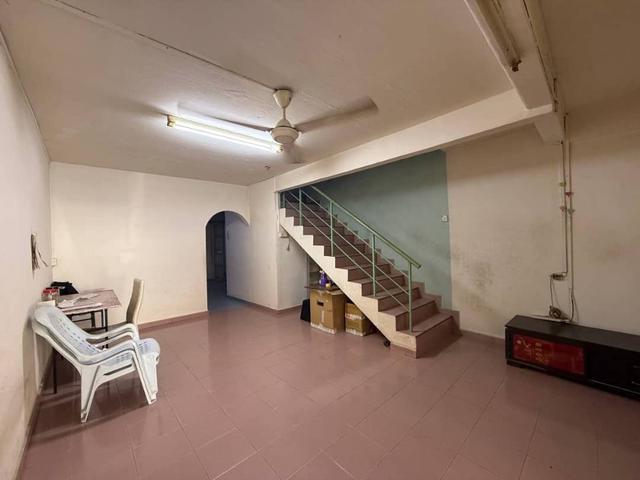 taman johor jaya double storey medium low cost full loan