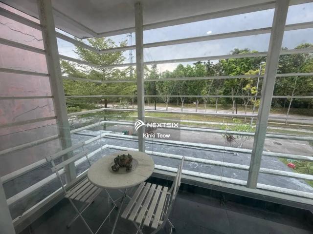 Taman Johor Jaya Double storey terrace house Repainted and refurbished No roof leaking Clean condition Unfurnished 4 bed 3 Bathrooms Only RM650,000