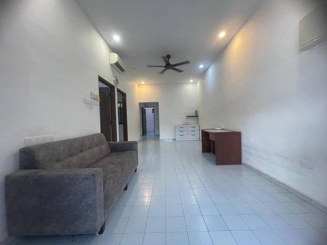 Taman Johor Jaya Jln Teratai Single Storey House For Rent