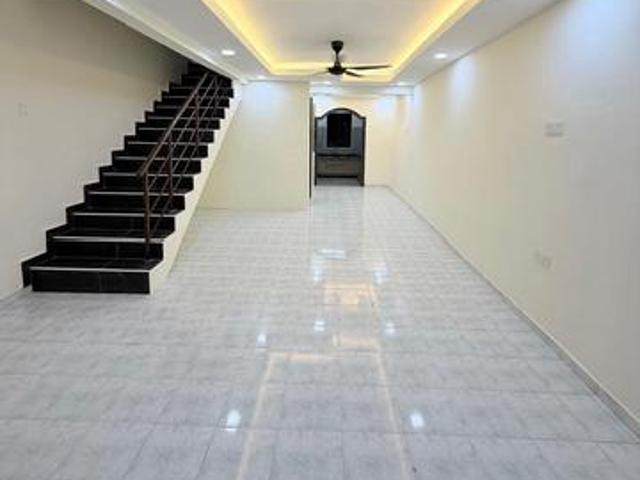 Taman Johor Jaya Jln Teratai 4bed Fully Renovated Below Market Full Ln