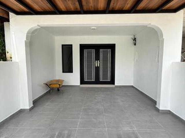 Taman Johor Jaya Jln Keembong Below Market Nice Renovated Full Loan