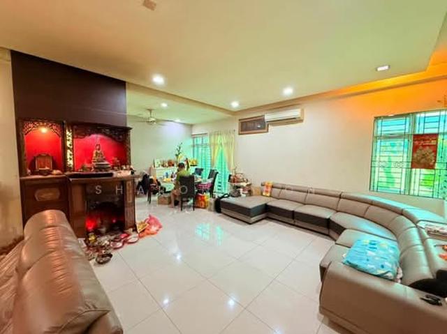 Taman Johor Jaya 1.5 Storey Terrace Factory End Lot
